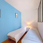 Les Ecureuils By Interhome