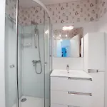 Les Ecureuils By Interhome *