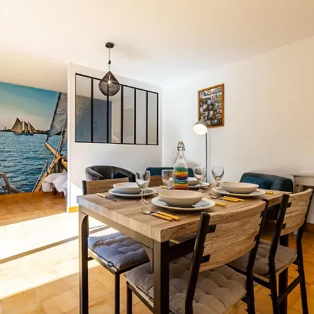 Les Ecureuils By Interhome