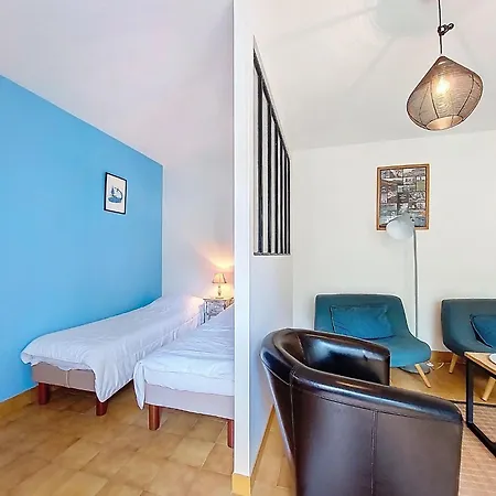 Les Ecureuils By Interhome