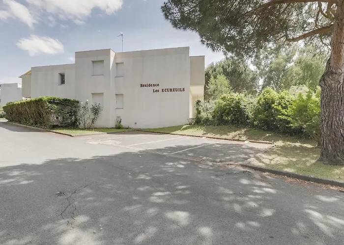 Les Ecureuils By Interhome דירה *